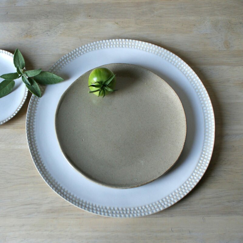 Assiette-moyenne-en-gres-v1